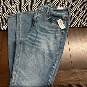 Brand New Old Navy Rockstar Super Skinny
